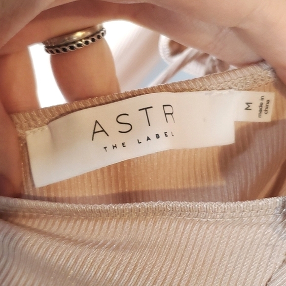 Astr The‎ Label Open Back Cream Ribbed Bodysuit - Picture 7 of 7